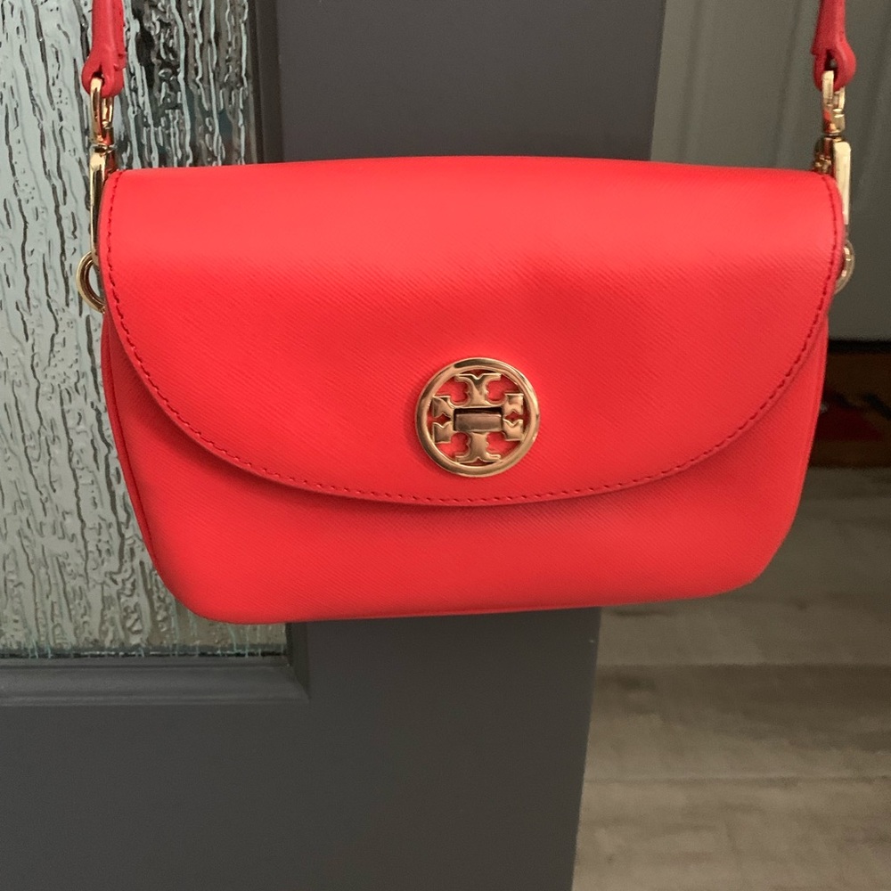 Excellent condition TORY BURCH crossbody bag